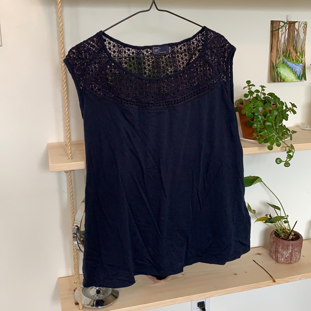 Beautiful Gap tank top
